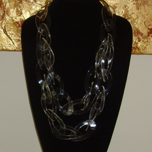 Kenneth Jay Lane Clear Lucite and Gold-Tone Chain Link Style Necklace - Picture 6 of 10
